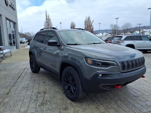 2022 Jeep Cherokee Trailhawk