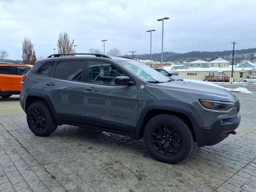 2022 Jeep Cherokee Trailhawk