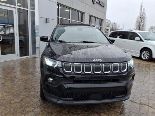 2022 Jeep Compass Latitude Lux