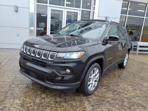 2022 Jeep Compass Latitude Lux
