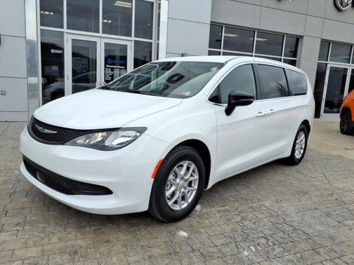 2026 Chrysler Voyager LX