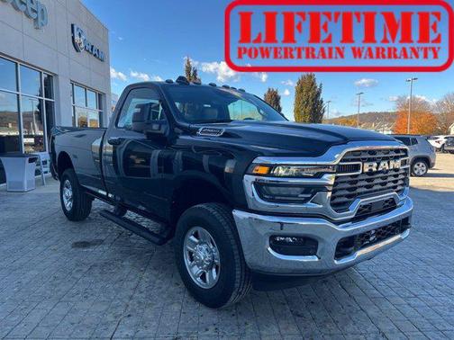 2025 RAM 2500 Tradesman Regular Cab 4x4 8' Box