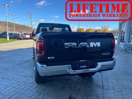 2025 RAM 2500 Tradesman Regular Cab 4x4 8' Box