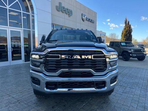2025 RAM 2500 Tradesman Regular Cab 4x4 8' Box