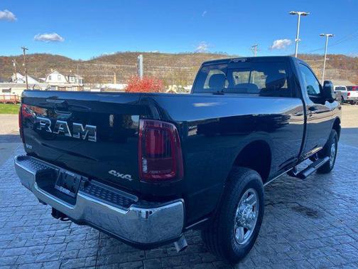2025 RAM 2500 Tradesman Regular Cab 4x4 8' Box