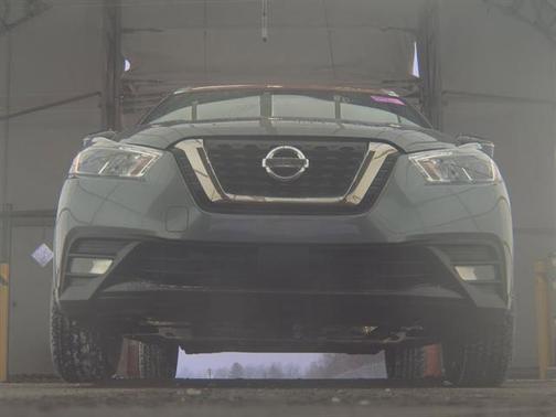 2020 Nissan Kicks SR