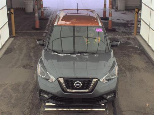 2020 Nissan Kicks SR