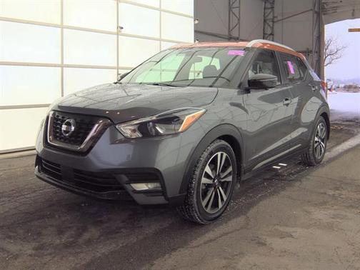 2020 Nissan Kicks SR