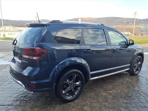 2020 Dodge Journey Crossroad