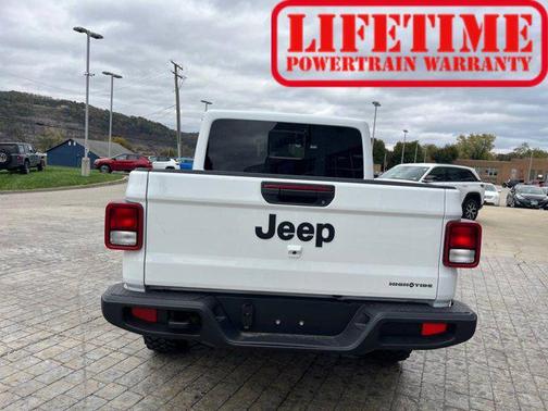 2025 Jeep Gladiator High Tide