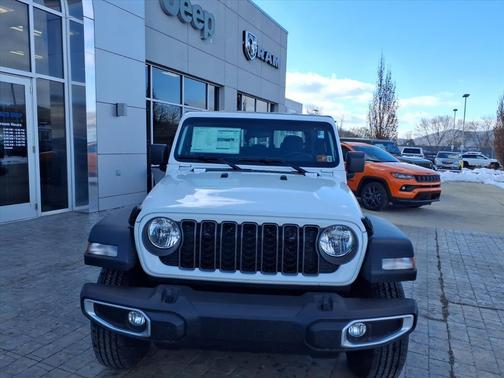 2026 Jeep Gladiator Sport