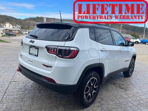 2026 Jeep Compass Trailhawk