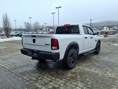 2022 RAM 1500 Classic Warlock Quad Cab 4x4 6'4' Box