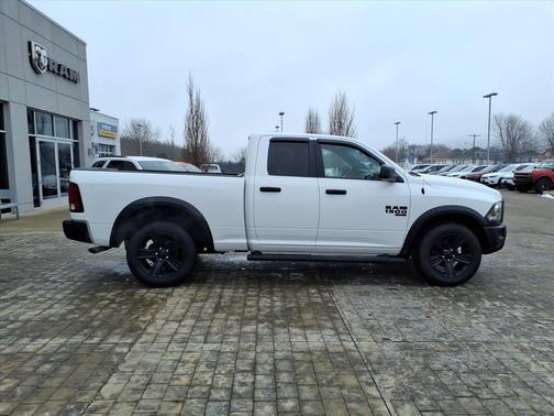 2022 RAM 1500 Classic Warlock Quad Cab 4x4 6'4' Box