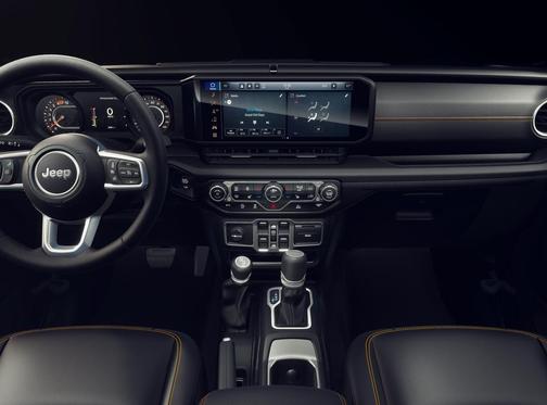 2026 Jeep Gladiator Sahara 4x4