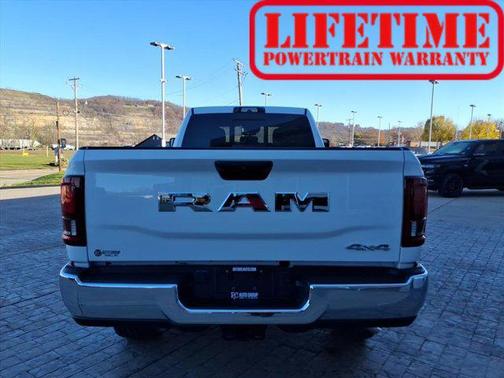2025 RAM 2500 Tradesman Crew Cab 4x4 8' Box