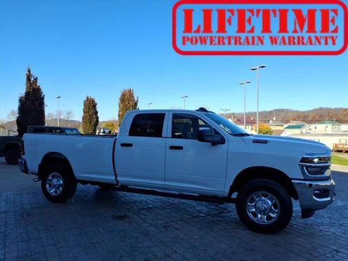 2025 RAM 2500 Tradesman Crew Cab 4x4 8' Box