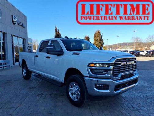 2025 RAM 2500 Tradesman Crew Cab 4x4 8' Box
