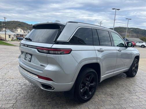 2023 Jeep Grand Cherokee Overland