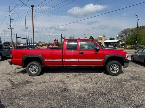 2002 Chevrolet Silverado 2500 LT H/D Extended Cab