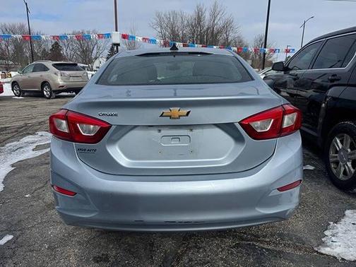 2018 Chevrolet Cruze LS