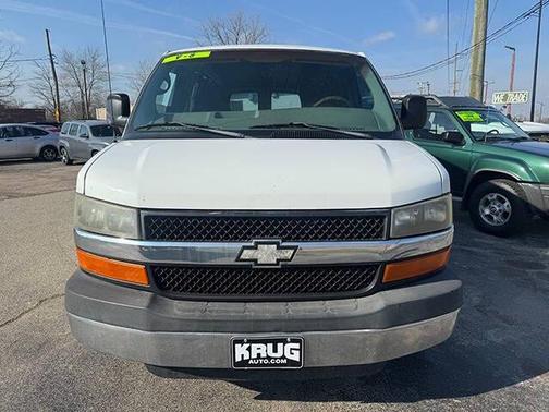 2004 Chevrolet Express 2500 Base