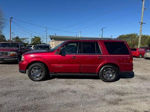 2005 Lincoln Navigator Luxury