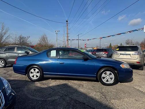 Blue 2006 Chevrolet Monte Carlo LT