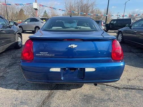 Blue 2006 Chevrolet Monte Carlo LT
