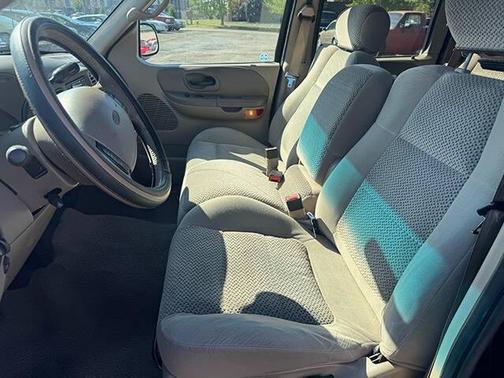 2002 Ford F-150 XLT SuperCrew