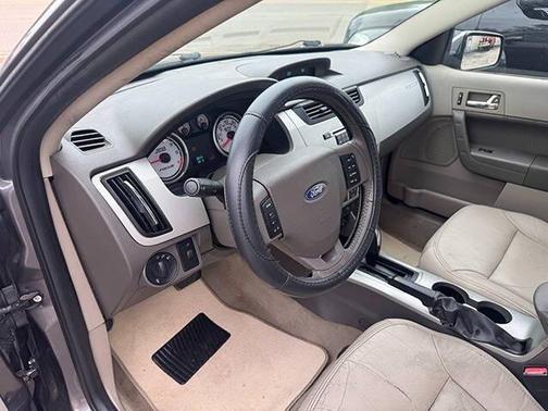 Sterling Gray Metallic 2011 Ford Focus SEL