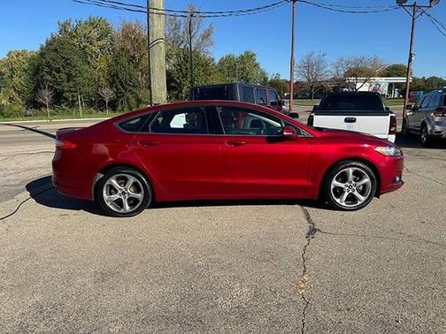 2015 Ford Fusion SE