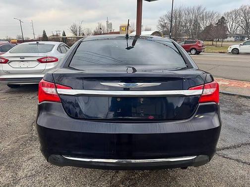 2012 Chrysler 200 Limited