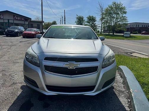 SILVER 2013 Chevrolet Malibu 1LT