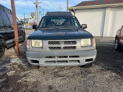 2000 Nissan Xterra XE V6 4dr SUV