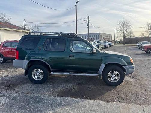 2000 Nissan Xterra XE V6 4dr SUV