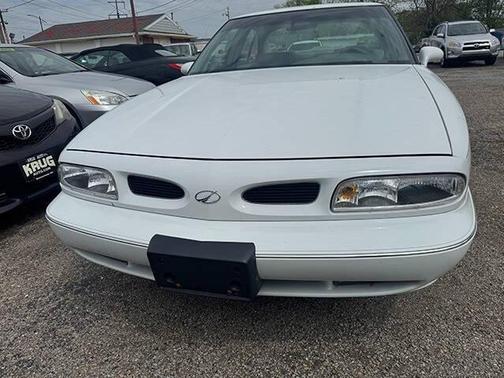1997 Oldsmobile Eighty-Eight Base