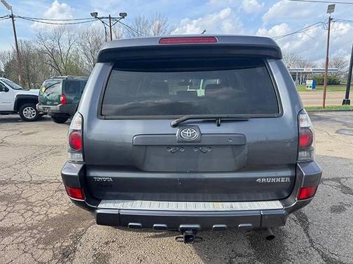 Charcoal 2005 Toyota 4Runner SR5
