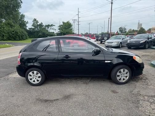 2010 Hyundai Accent Blue