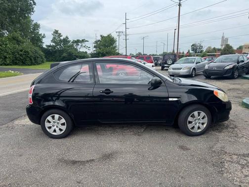 2010 Hyundai Accent Blue