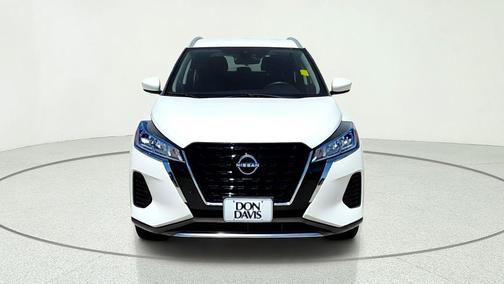 Fresh Powder 2024 Nissan Kicks SV