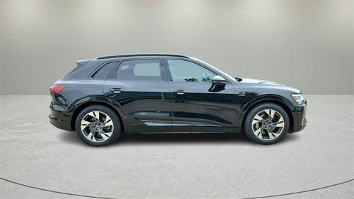 2021 Audi e-tron Premium