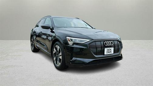 2021 Audi e-tron Premium