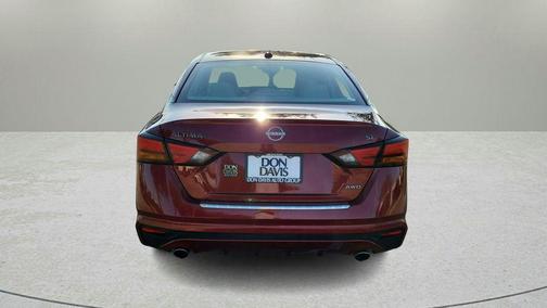 Scarlet Ember 2023 Nissan Altima 2.5 SL
