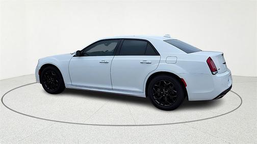 2022 Chrysler 300 Touring L