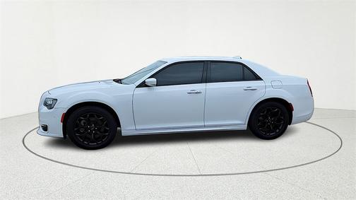 2022 Chrysler 300 Touring L