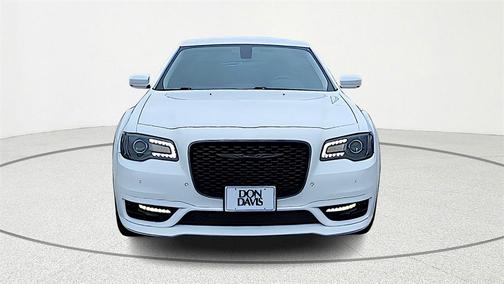 2022 Chrysler 300 Touring L