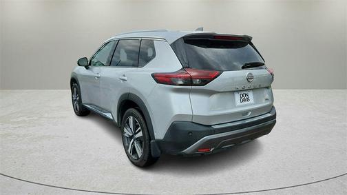 2022 Nissan Rogue SL