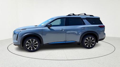 Boulder Gray Metallic 2026 Nissan Pathfinder Platinum