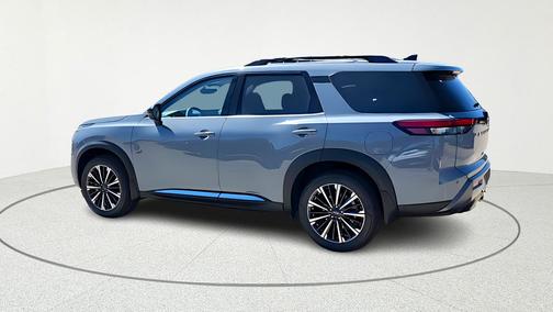 Boulder Gray Metallic 2026 Nissan Pathfinder Platinum